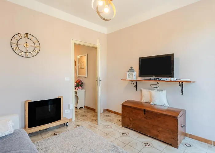 Casa Di Nonna Tosca Сasa de vacaciones Montecarlo